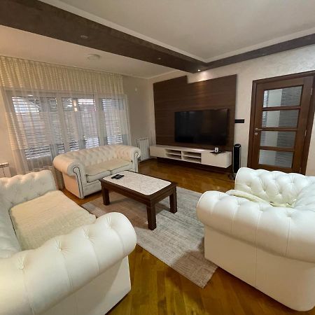 Hotel Royal Garden Nikšić Exteriör bild