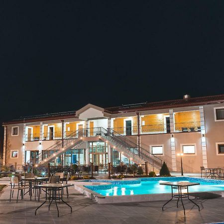 Hotel Royal Garden Nikšić Exteriör bild