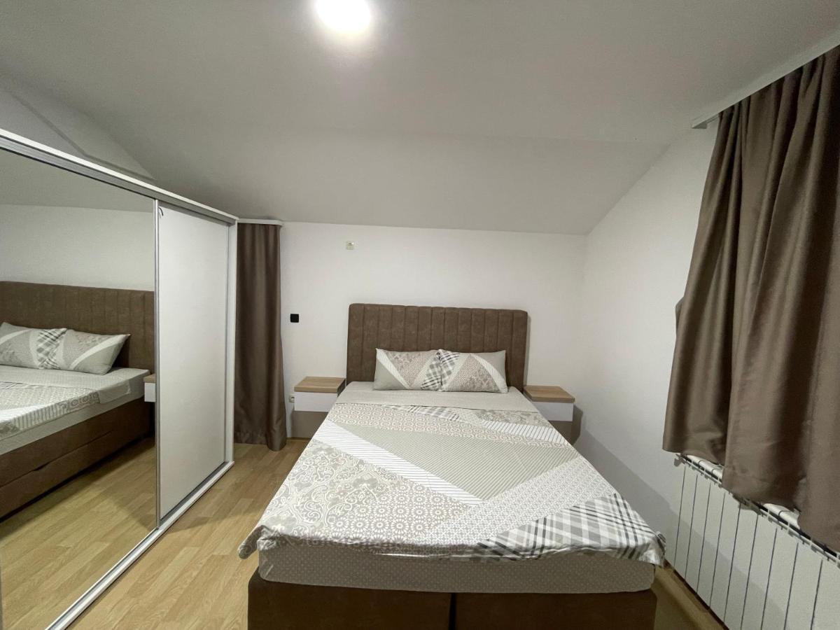Hotel Royal Garden Nikšić Exteriör bild