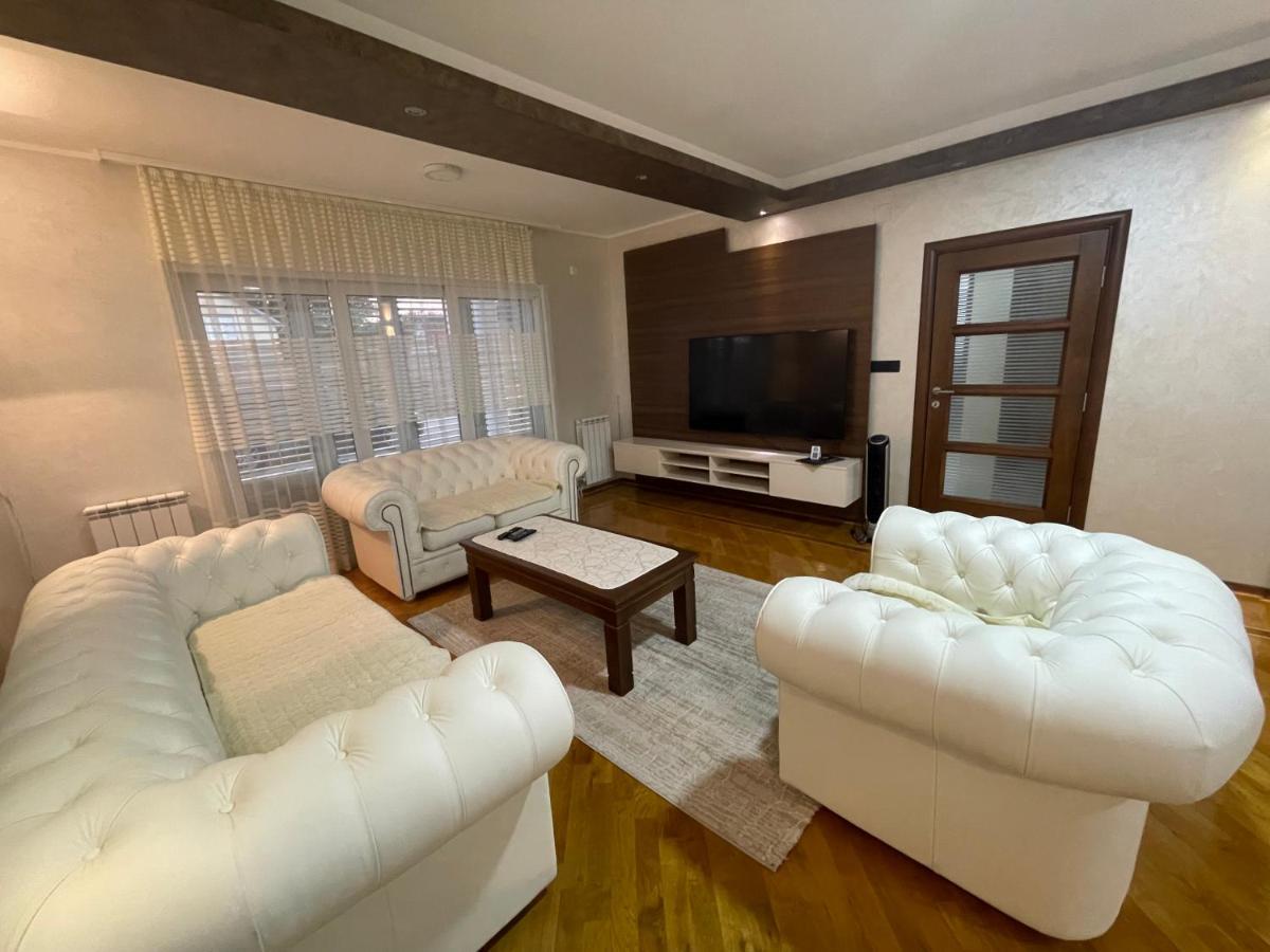 Hotel Royal Garden Nikšić Exteriör bild