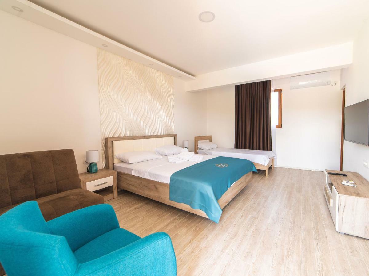Hotel Royal Garden Nikšić Exteriör bild