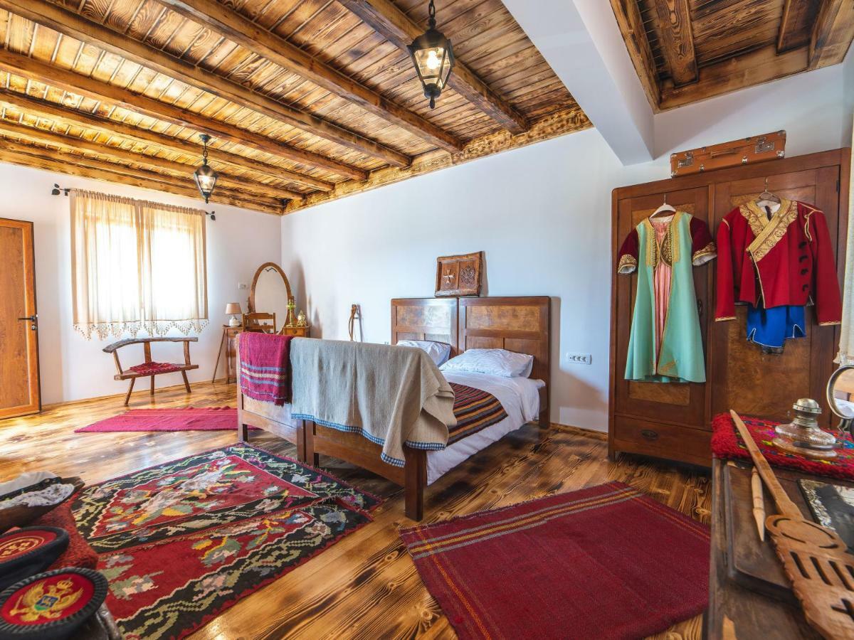 Hotel Royal Garden Nikšić Exteriör bild